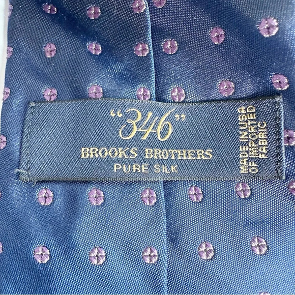 Brooks Brothers 346 Pure Silk Tie Blue with Small Purple Flowers Made In USA - Picture 5 of 7